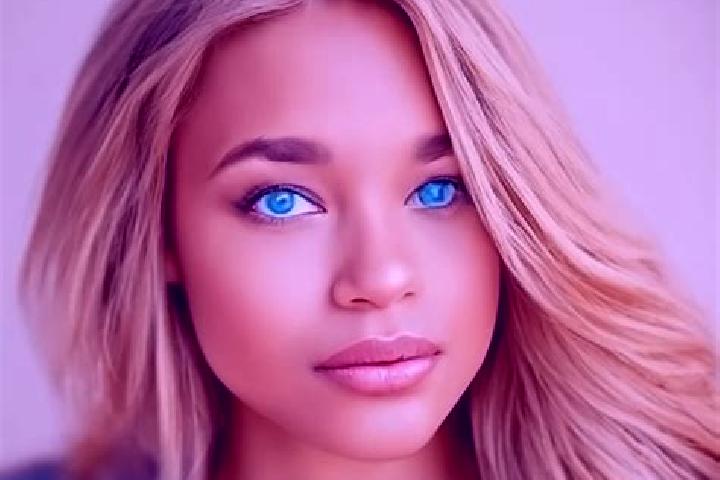 Ivy, 34, a blonde blue-eyed latina companion based in Tengen. Offering GFE, Domination, Tantra, Duos. Available for incall and outcall, day and evening dates.