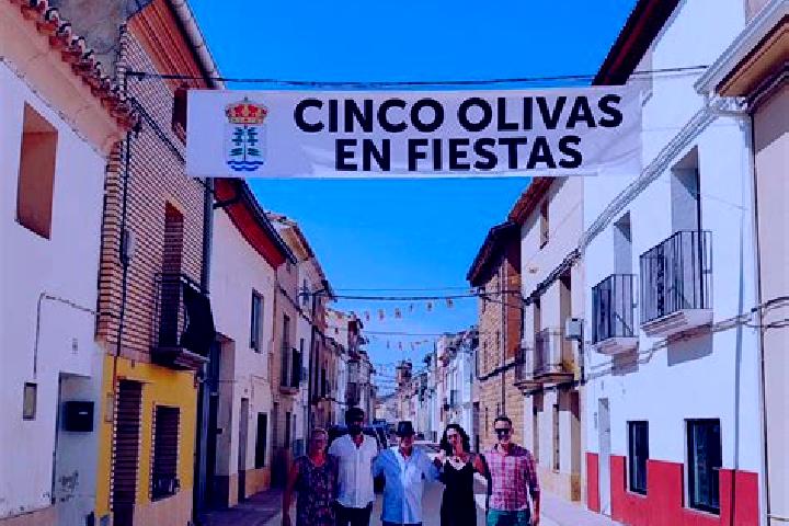 Ivy, 34 — Escort in Cinco Olivas, Spain