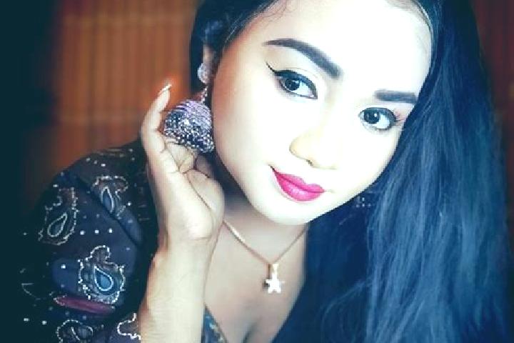 Ivy, 34 — Escort in Pria, Romania
