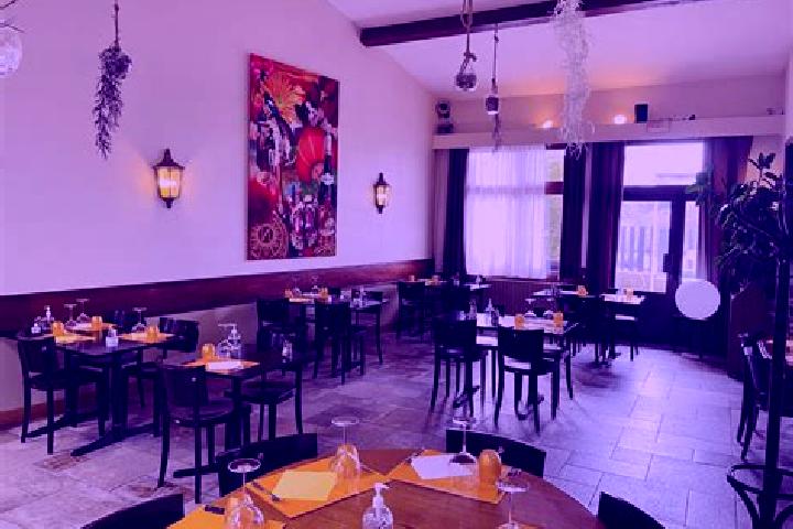 Ivy, 35 — Escort in Poule-les-Echarmeaux, France
