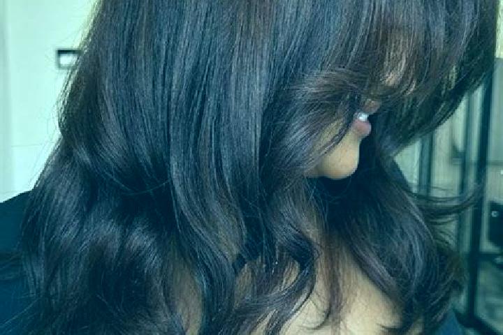 Ivy, 37, a chestnut brown-eyed mixed companion based in Sarkad. Offering Striptease, A-Level. Available for incall and outcall, day and evening dates.