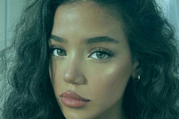 Ivy, 38, a black brown-eyed caucasian companion based in San Zenone. Offering Overnight, BDSM, 69. Available for incall and outcall, day and evening dates.