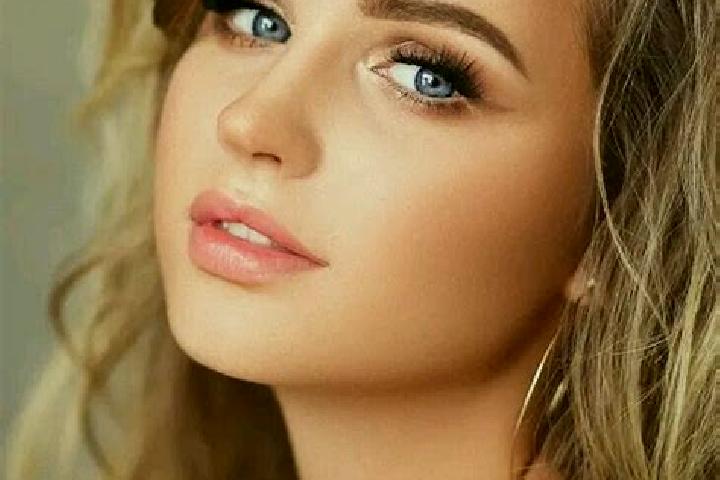 Ivy, 38, a dark blonde blue-eyed mediterranean companion based in Michelena. Offering Girlfriend Experience, Erotic Massage, Domination, Duos, Travel Compani...