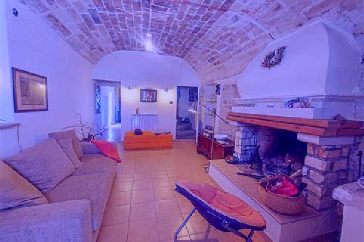 Ivy, 38 — Escort in Pennapiedimonte, Italy