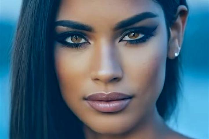 Jade, 20, a brunette dark-eyed latina companion based in Huajlaya. Offering Erotic Massage, Girlfriend Experience, Duos. Available for incall and outcall, ov...