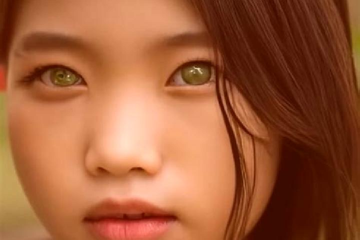 Jade, 21, a auburn green-eyed asian companion based in Hailin. Offering Travel Companion, BDSM, Party Girl. Available for incall and outcall, overnight booki...