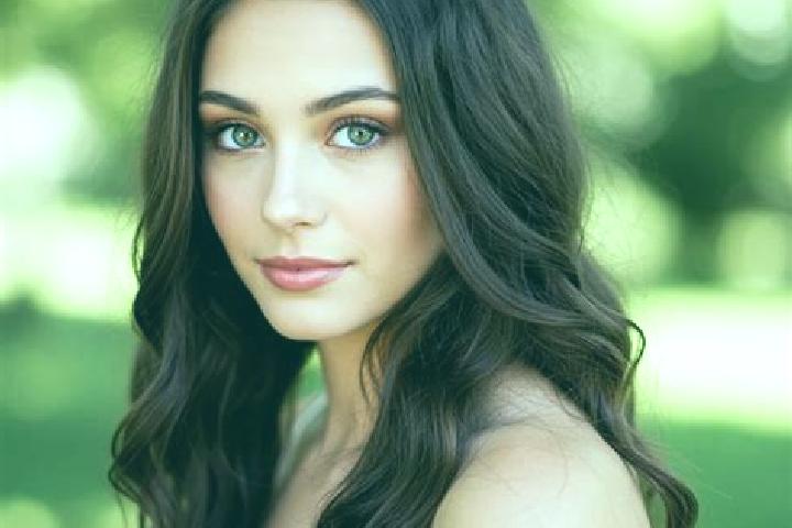 Jade, 21, a brunette hazel-eyed caucasian companion based in Ashford. Offering Party Girl, Deep French Kissing. Available for incall and outcall, day and eve...