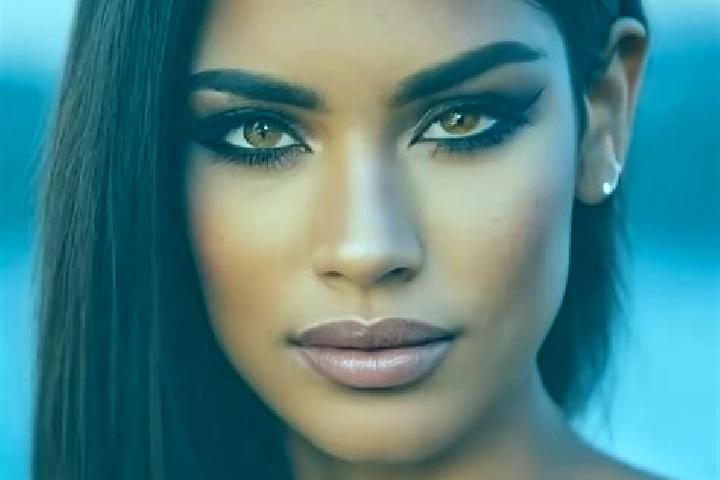 Jade, 22, a black amber-eyed latina companion based in Eisendorf. Offering Massage, CIM, Party Girl. Available for incall and outcall, overnight bookings ava...