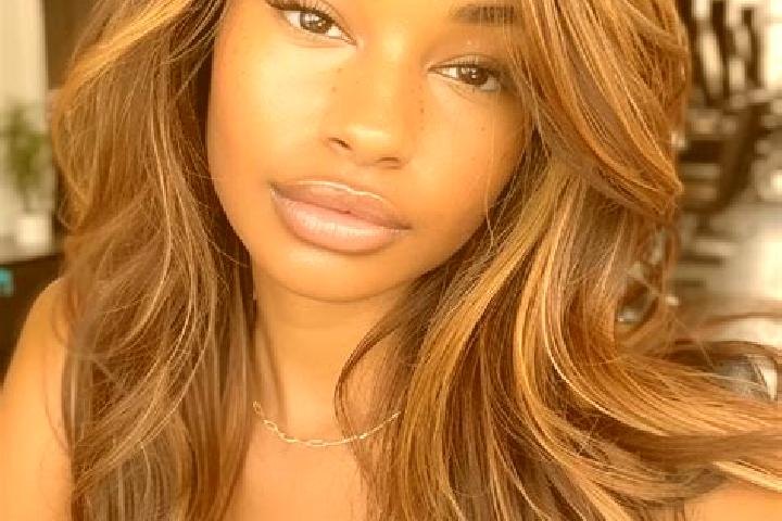 Jade, 22, a dark blonde brown-eyed ebony companion based in Tarmassia. Offering Couples, Fetish, Striptease. Available for incall and outcall, overnight book...