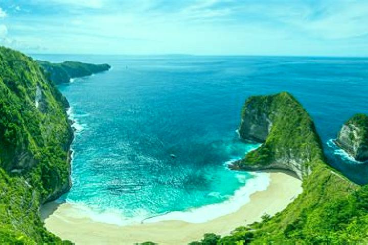 Jade, 22 — Escort in Panacaran, Indonesia