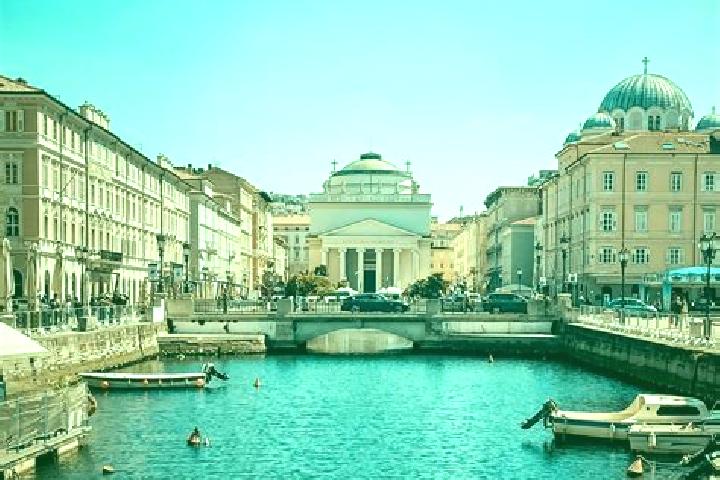 Jade, 22 — Escort in Trieste, Italy