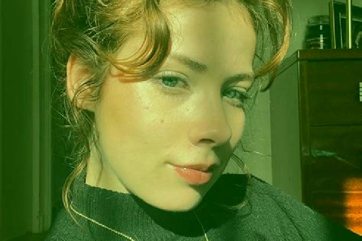 Jade, 23, a auburn blue-eyed latina companion based in Isla Pucu. Offering Duos, Couples, Travel Companion, Girlfriend Experience. Available for incall and o...