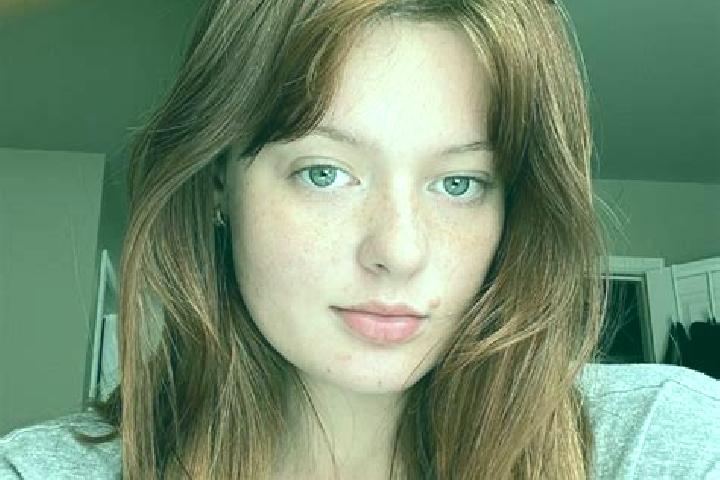 Jade, 23, a red grey-eyed mixed companion based in Bhavanisagar. Offering GFE, Duos, CIM. Available for incall and outcall, day and evening dates.