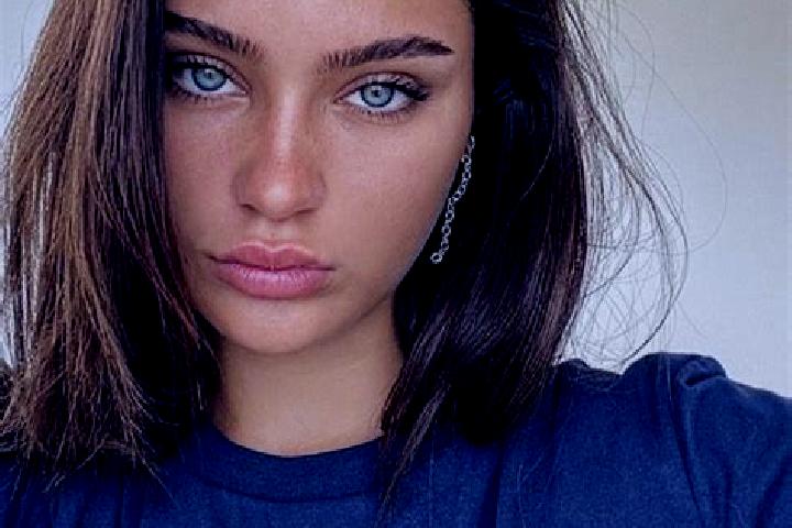 Jade, 24, a brunette dark-eyed european companion based in Lechon. Offering Domination, 69, Prostate Massage. Available for incall and outcall, overnight boo...