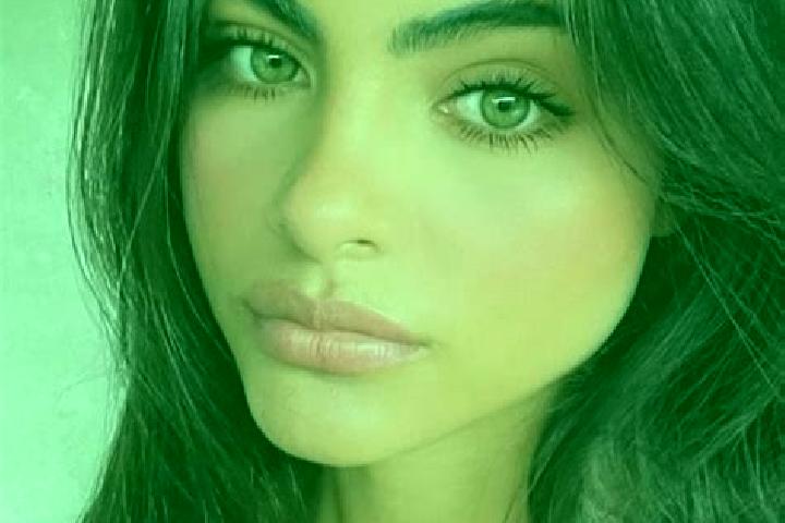 Jade, 25, a brunette green-eyed european companion based in Plomodiern. Offering Party Girl, Tantra, Fetish, A-Level, Erotic Massage. Available for incall an...