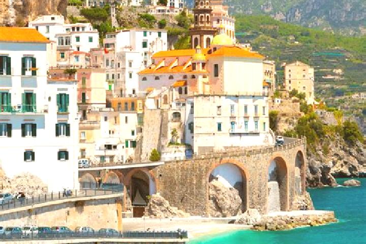 Jade, 25 — Escort in Fornaci, Italy