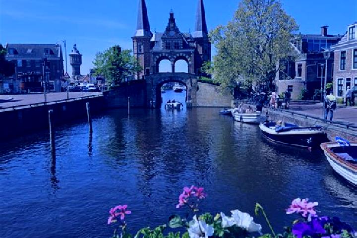 Jade, 25 — Escort in Hommerts, Netherlands