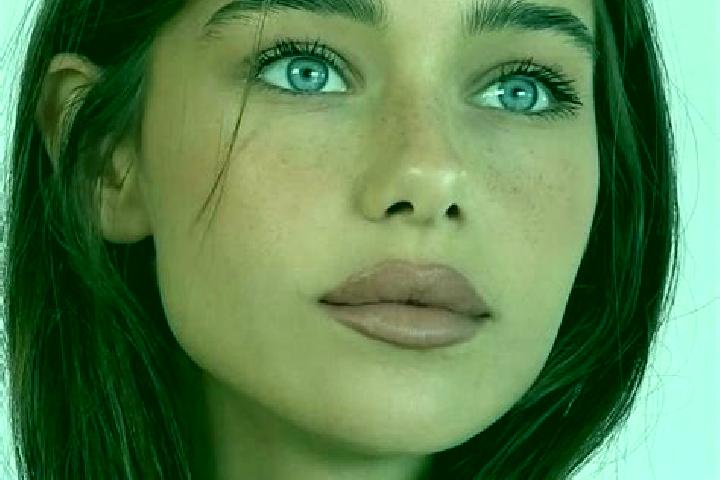 Jade, 26, a brunette brown-eyed european companion based in Heerstrasse. Offering Dinner Date, Erotic Massage, Travel Companion, Deep French Kissing, Girlfri...