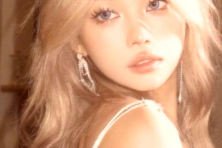 Jade, 27, a blonde grey-eyed asian companion based in Boucheporn. Offering CIM, Couples, Travel Companion, BDSM, Domination. Available for incall and outcall...