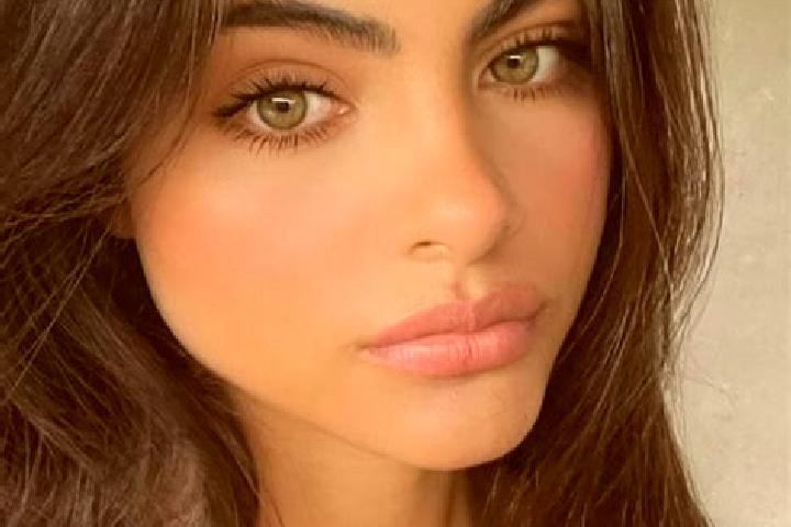Jade, 27, a brunette dark-eyed caucasian companion based in Assemanou. Offering Travel Companion, Domination, Girlfriend Experience, Tantra. Available for in...