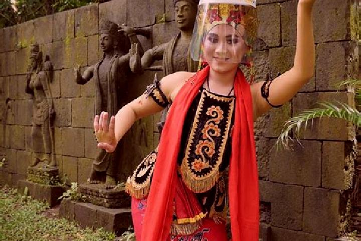 Jade, 28 — Escort in Tamansari, Indonesia