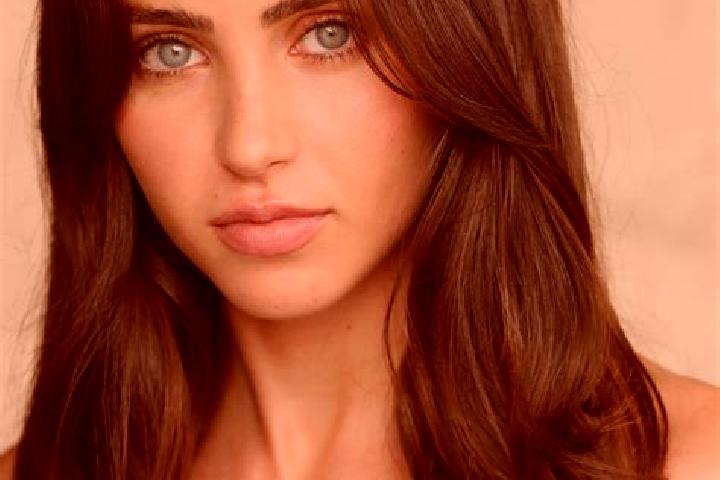 Jade, 29, a brunette dark-eyed mediterranean companion based in Jenaloebnitz. Offering Dinner Date, BDSM, Party Girl, Overnight, Tantra. Available for incall...