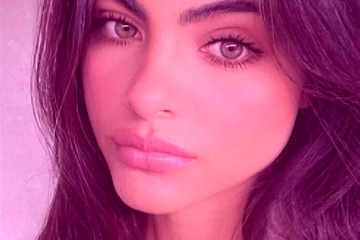 Jade, 29, a chestnut green-eyed indian companion based in Wildon. Offering Domination, Dinner Date, Fetish, Overnight. Available for incall and outcall, day ...