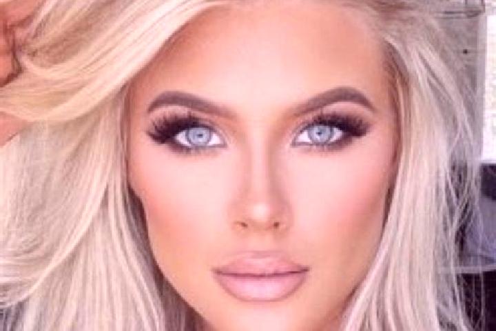Jade, 29, a platinum blonde blue-eyed caribbean companion based in Tanus. Offering Erotic Massage, Duos, GFE. Available for incall and outcall, overnight boo...