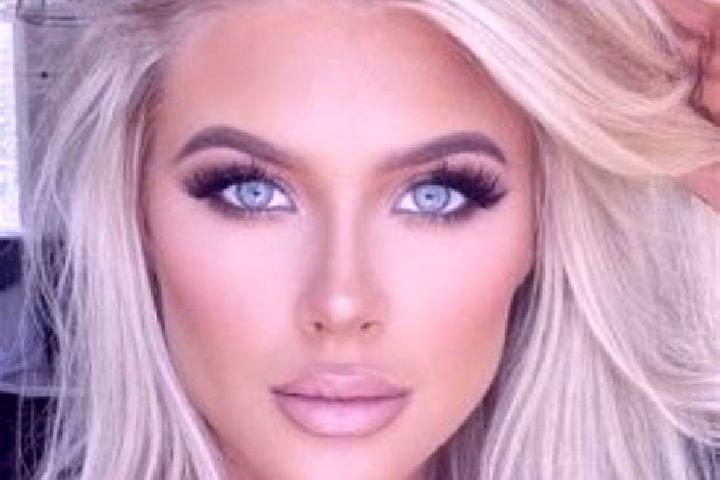 Jade, 29, a platinum blonde hazel-eyed ebony companion based in Don. Offering Tantra, Dinner Date, Duos, Prostate Massage, Fetish. Available for incall and o...