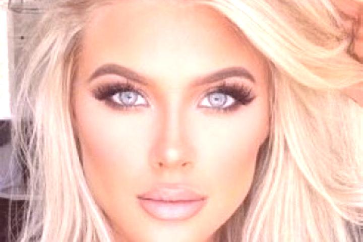 Jade, 29, a platinum blonde hazel-eyed latina companion based in Nagbukel. Offering Couples, Domination, Striptease, Dinner Date. Available for incall and ou...