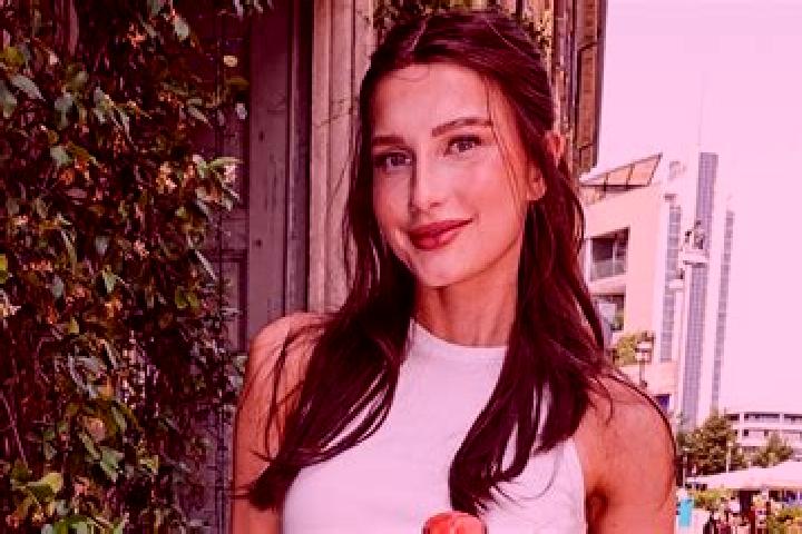 Jade, 29 — Escort in West Strahan, Australia