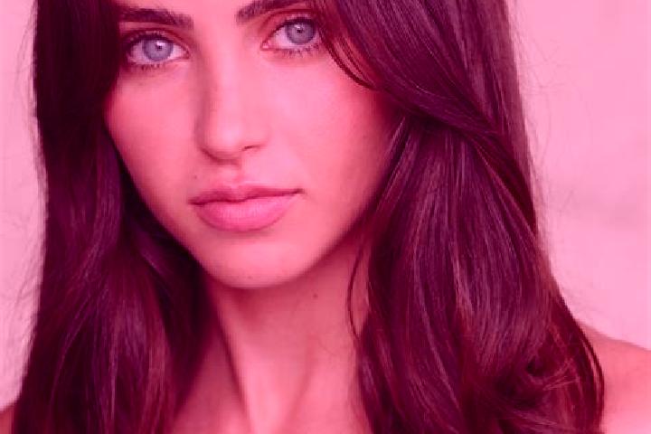 Jade, 30, a brunette blue-eyed latina companion based in Northam. Offering Massage, 69, Erotic Massage, BDSM. Available for incall and outcall, day and eveni...