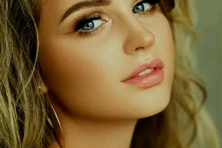 Jade, 30, a dark blonde blue-eyed indian companion based in Usisha. Offering Overnight, Prostate Massage, Duos, Erotic Massage, Party Girl. Available for inc...