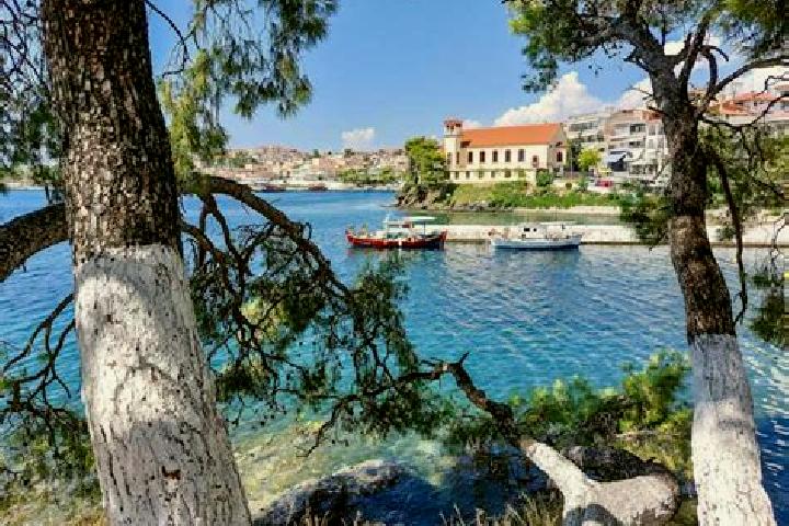Jade, 30 — Escort in Neos Marmaras, Greece