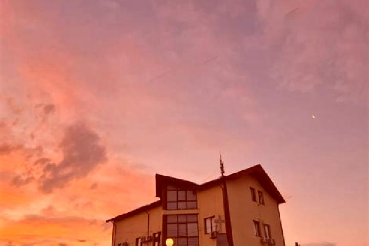 Jade, 30 — Escort in Targsoru Vechi, Romania