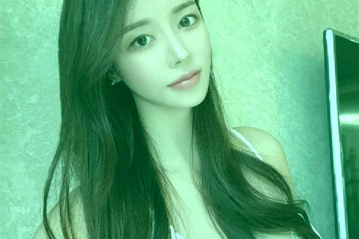 Jade, 30 — Escort in Touzhan, China