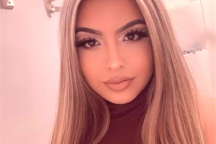 Jade, 31, a blonde brown-eyed latina companion based in Bacalar. Offering 69, Couples, Overnight. Available for incall and outcall, day and evening dates.