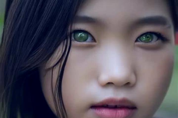 Jade, 31, a red green-eyed asian companion based in Kenmore. Offering Duos, Deep French Kissing, Overnight, Tantra. Available for incall and outcall, day and...