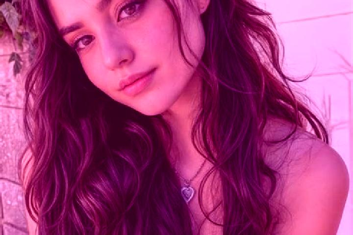 Jade, 31, a red hazel-eyed middle eastern companion based in Iramallur. Offering GFE, Deep French Kissing, A-Level, Striptease. Available for incall and outc...