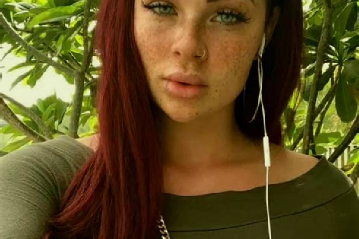 Jade, 32, a auburn blue-eyed indian companion based in Besse-sur-Braye. Offering Massage, Dinner Date, GFE, Domination. Available for incall and outcall, day...