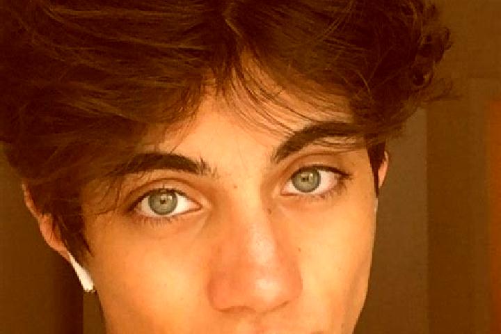 Jade, 32, a chestnut grey-eyed caucasian companion based in Sainte-Elisabeth. Offering Duos, Party Girl, Domination. Available for incall and outcall, day an...