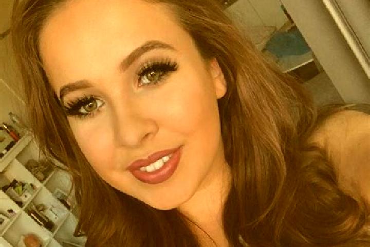 Jade, 32, a dark blonde dark-eyed latina companion based in Berkeley Springs. Offering A-Level, GFE, Dinner Date, Domination, Duos. Available for incall and ...