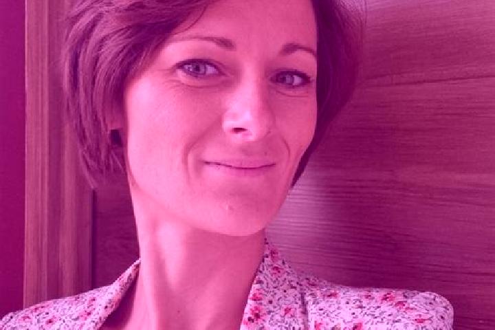 Jade, 32 — Escort in Hon-Hergies, France