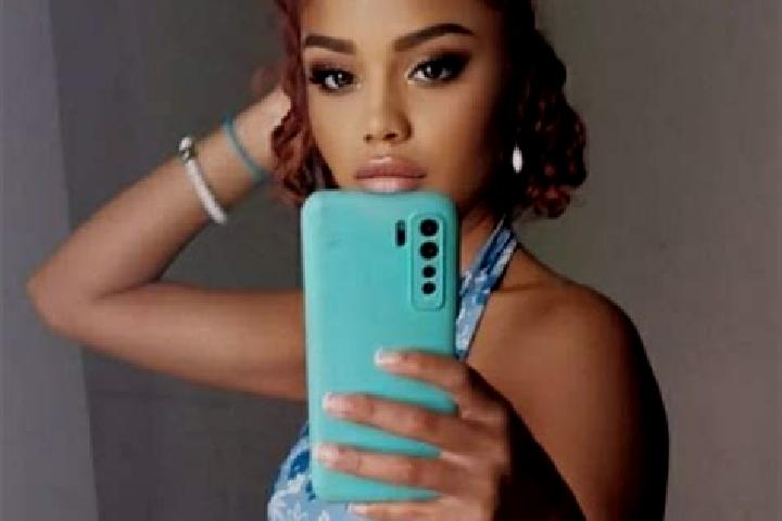 Jade, 32 — Escort in Mugur-Aksy, Russia
