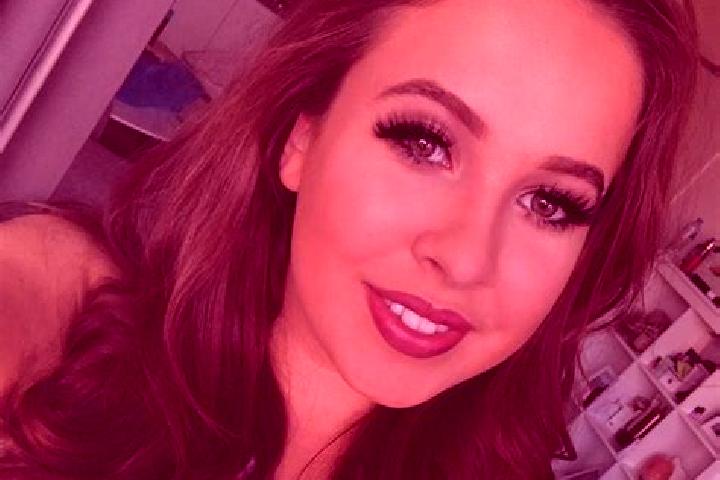Jade, 33, a brunette amber-eyed indian companion based in Alkhan-Kala. Offering Roleplay, Overnight, Fetish, Couples. Available for incall and outcall, day a...