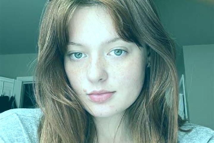 Jade, 33, a red green-eyed caucasian companion based in Lagoa da Canoa. Offering A-Level, Couples, CIM. Available for incall and outcall, day and evening dates.