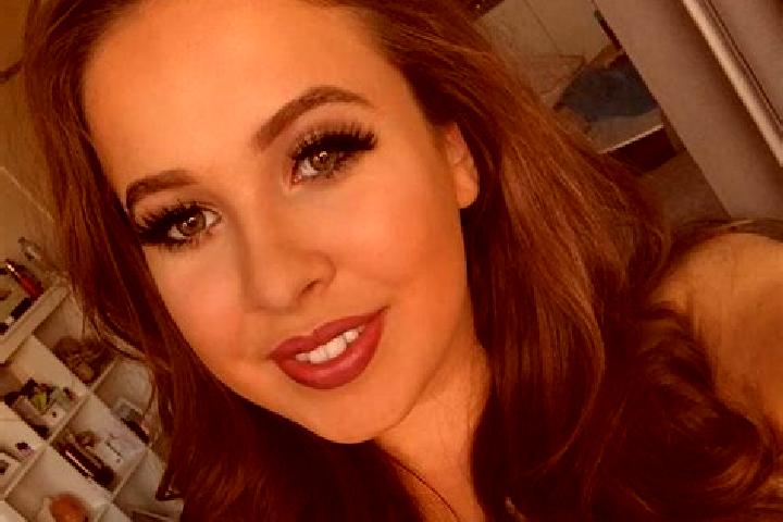 Jade, 34, a red grey-eyed caucasian companion based in Trawsfynydd. Offering BDSM, Party Girl, Dinner Date, Duos, A-Level. Available for incall and outcall, ...