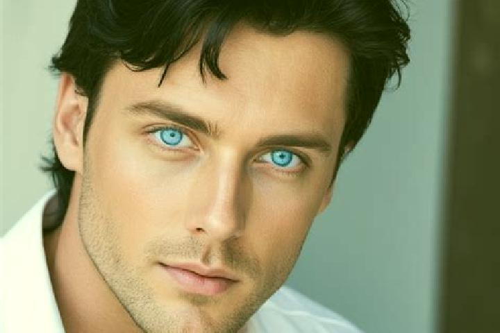 Jade, 36, a black blue-eyed middle eastern companion based in Bueu. Offering 69, Couples, Roleplay. Available for incall and outcall, day and evening dates.