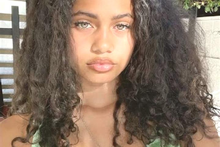 Jade, 36, a black green-eyed mixed companion based in Caleppio. Offering 69, Tantra, Roleplay. Available for incall and outcall, overnight bookings available.