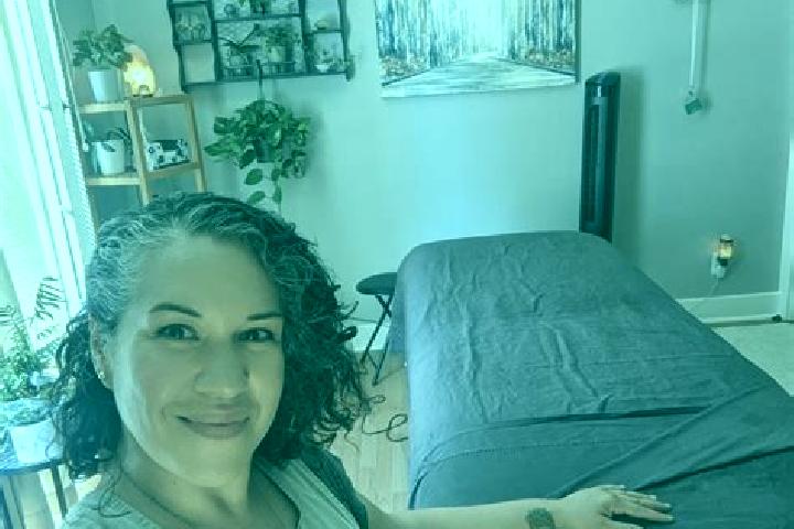Jade, 36, a black grey-eyed caucasian companion based in Praetis. Offering Overnight, Girlfriend Experience, Massage, Dinner Date. Available for incall and o...